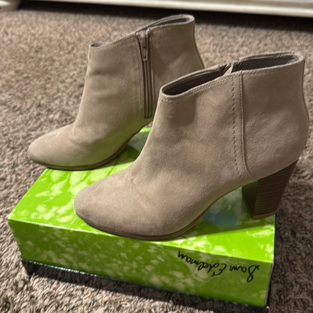 Old Navy Heel Booties, good condition
